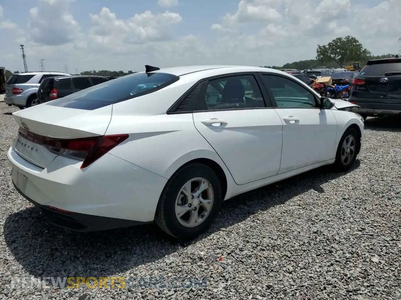 3 Photograph of a damaged car 5NPLL4AG9MH033823 HYUNDAI ELANTRA 2021