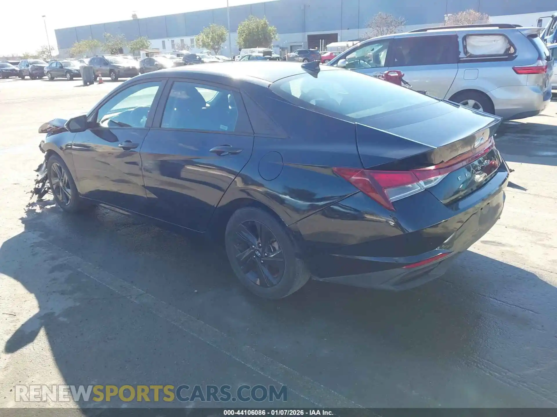 3 Photograph of a damaged car 5NPLM4AG0MH017703 HYUNDAI ELANTRA 2021