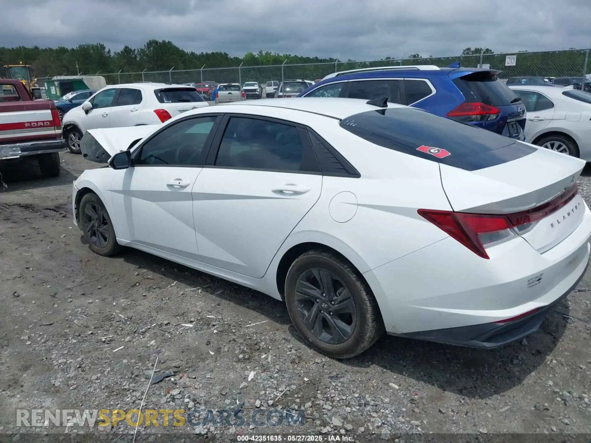 3 Photograph of a damaged car 5NPLM4AG0MH030841 HYUNDAI ELANTRA 2021