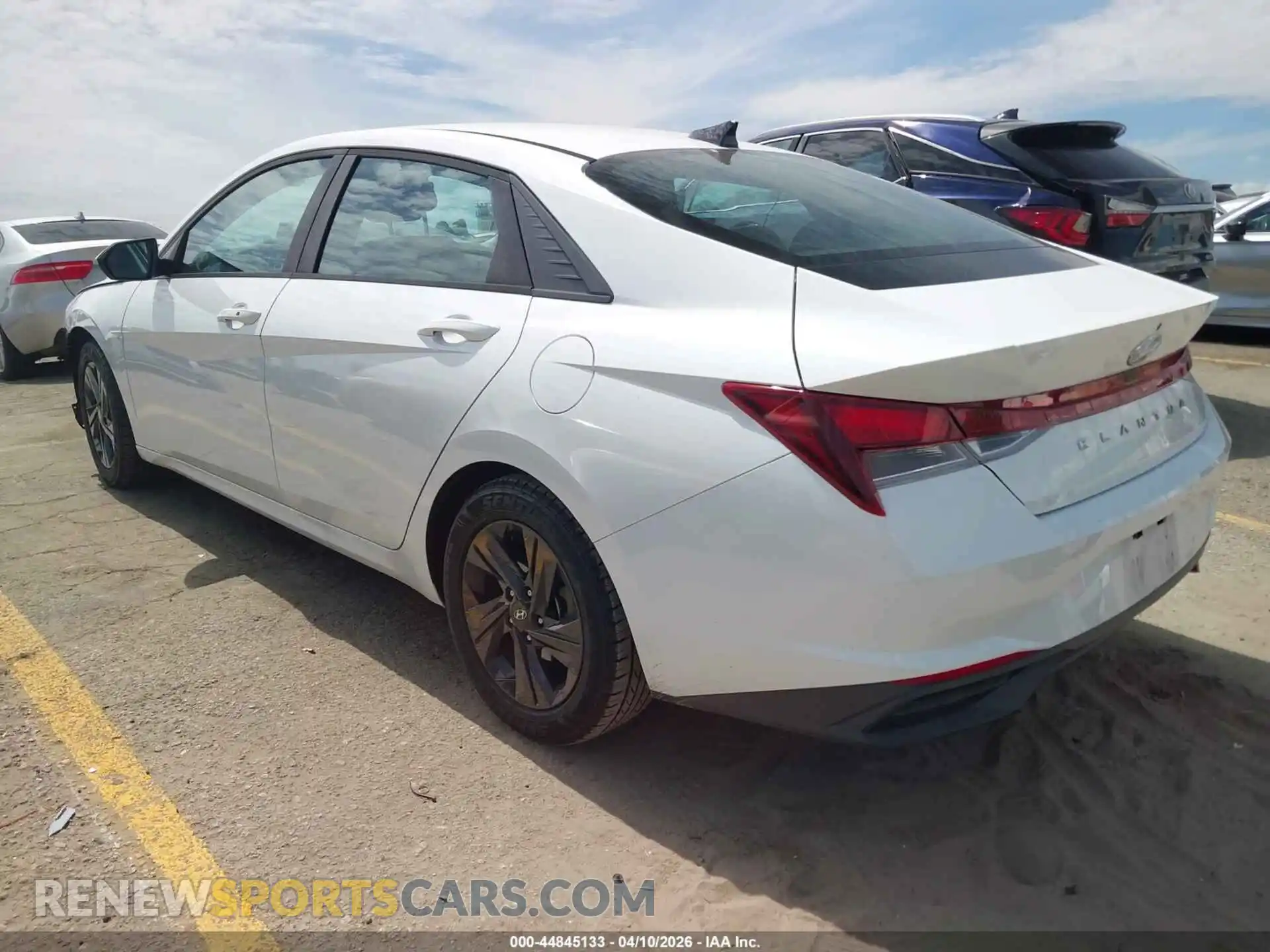 3 Photograph of a damaged car 5NPLM4AG1MH001736 HYUNDAI ELANTRA 2021