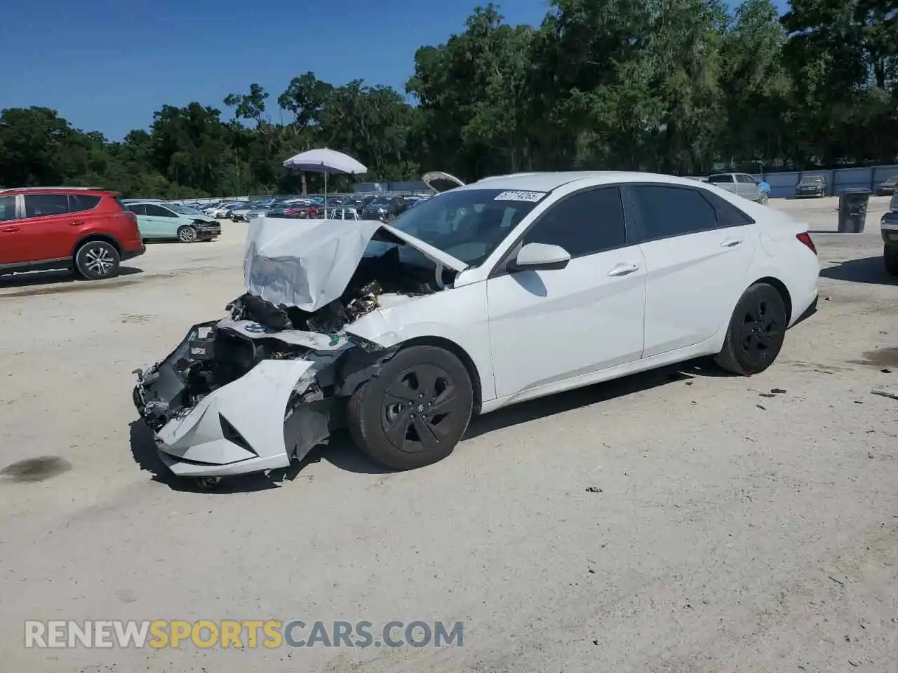 1 Photograph of a damaged car 5NPLM4AG1MH021176 HYUNDAI ELANTRA 2021