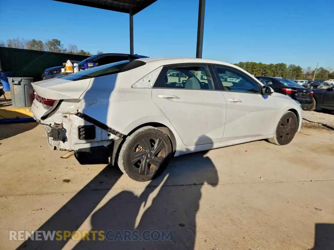 3 Photograph of a damaged car 5NPLM4AG1MH026328 HYUNDAI ELANTRA 2021