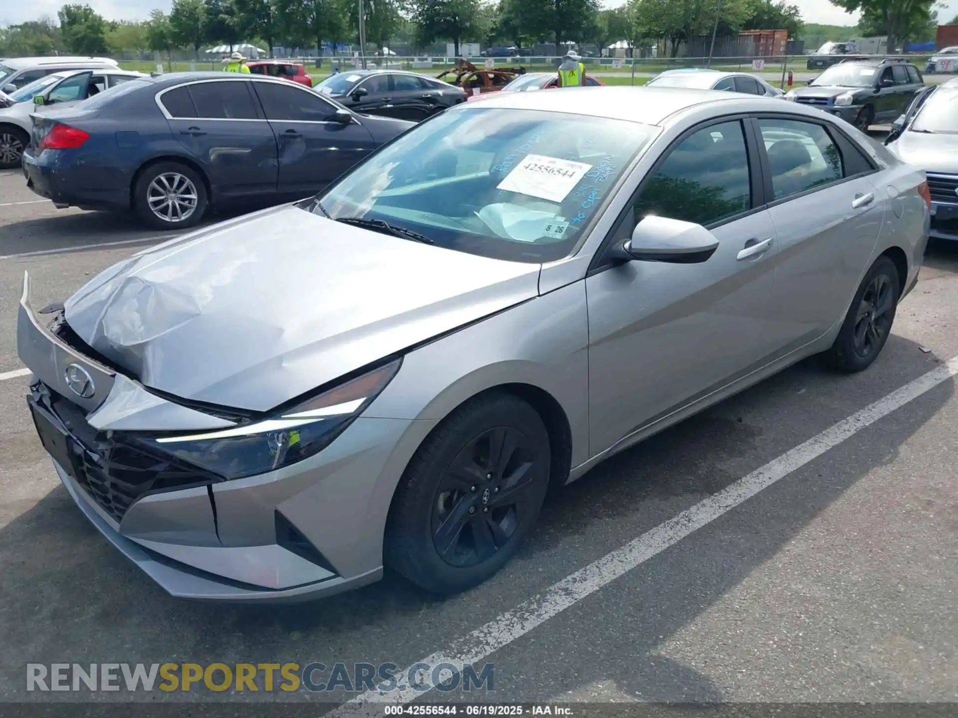 2 Photograph of a damaged car 5NPLM4AG1MH033652 HYUNDAI ELANTRA 2021
