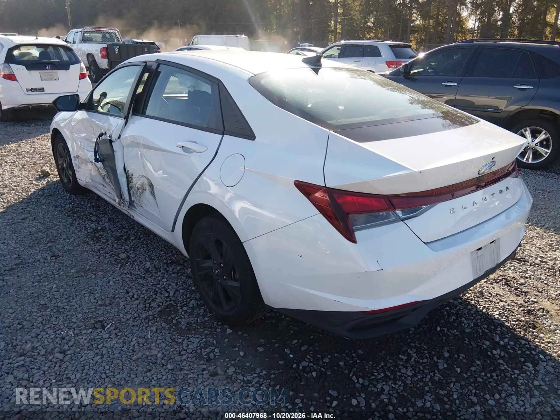 3 Photograph of a damaged car 5NPLM4AG1MH036924 HYUNDAI ELANTRA 2021