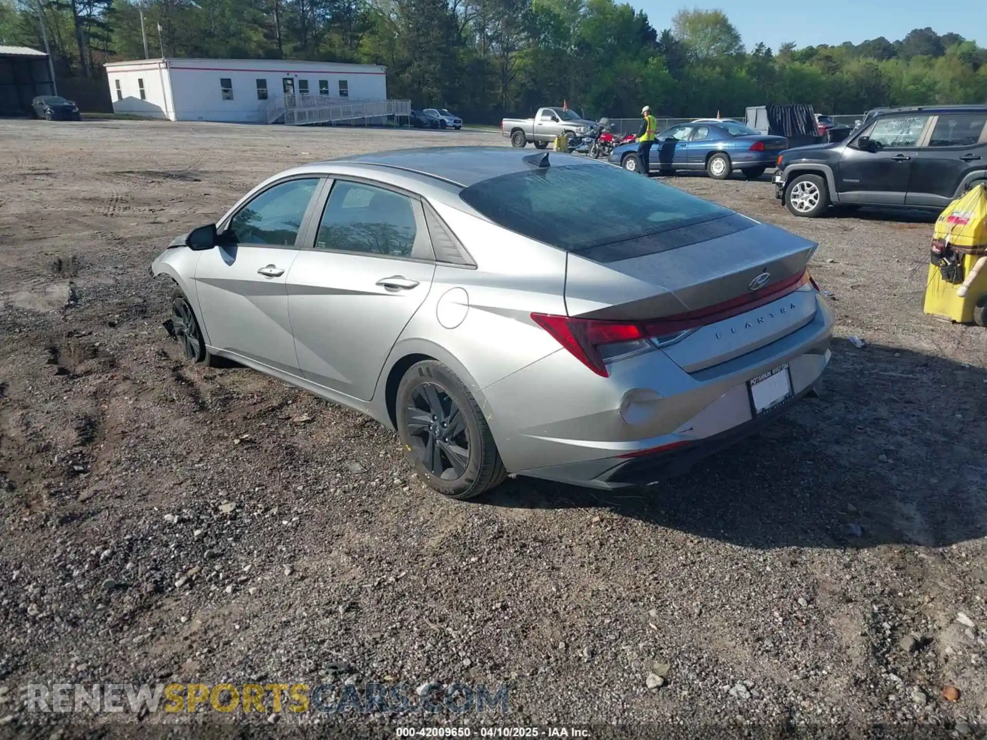 3 Photograph of a damaged car 5NPLM4AG2MH021557 HYUNDAI ELANTRA 2021