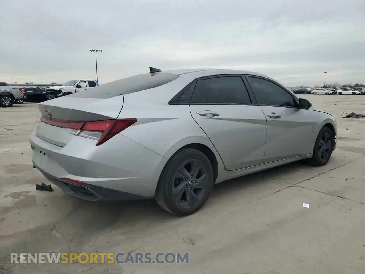3 Photograph of a damaged car 5NPLM4AG2MH023034 HYUNDAI ELANTRA 2021