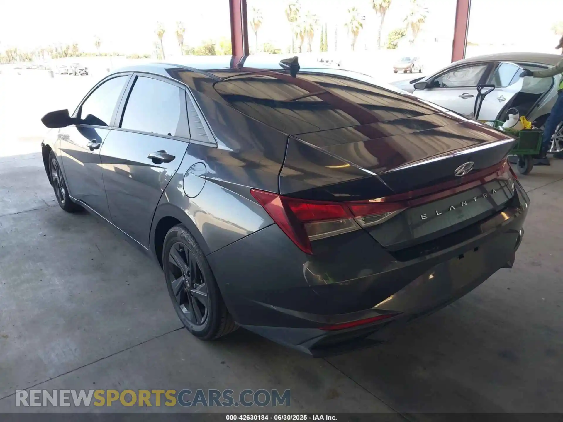3 Фотография поврежденного автомобиля 5NPLM4AG2MH025771 HYUNDAI ELANTRA 2021