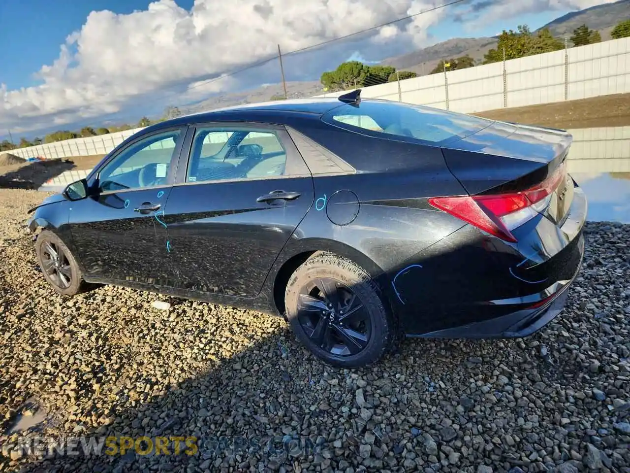 2 Photograph of a damaged car 5NPLM4AG2MH034762 HYUNDAI ELANTRA 2021