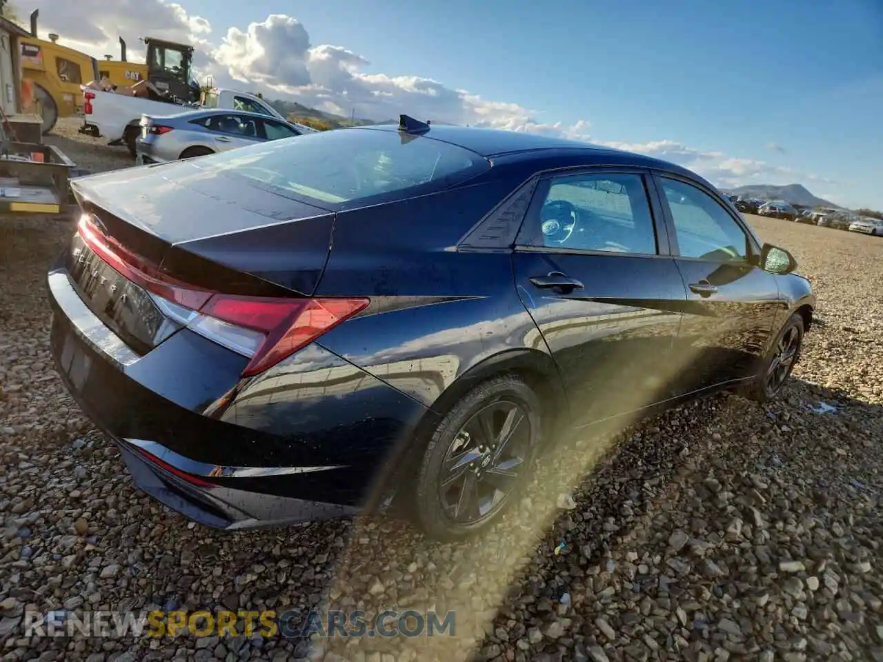 3 Photograph of a damaged car 5NPLM4AG2MH034762 HYUNDAI ELANTRA 2021