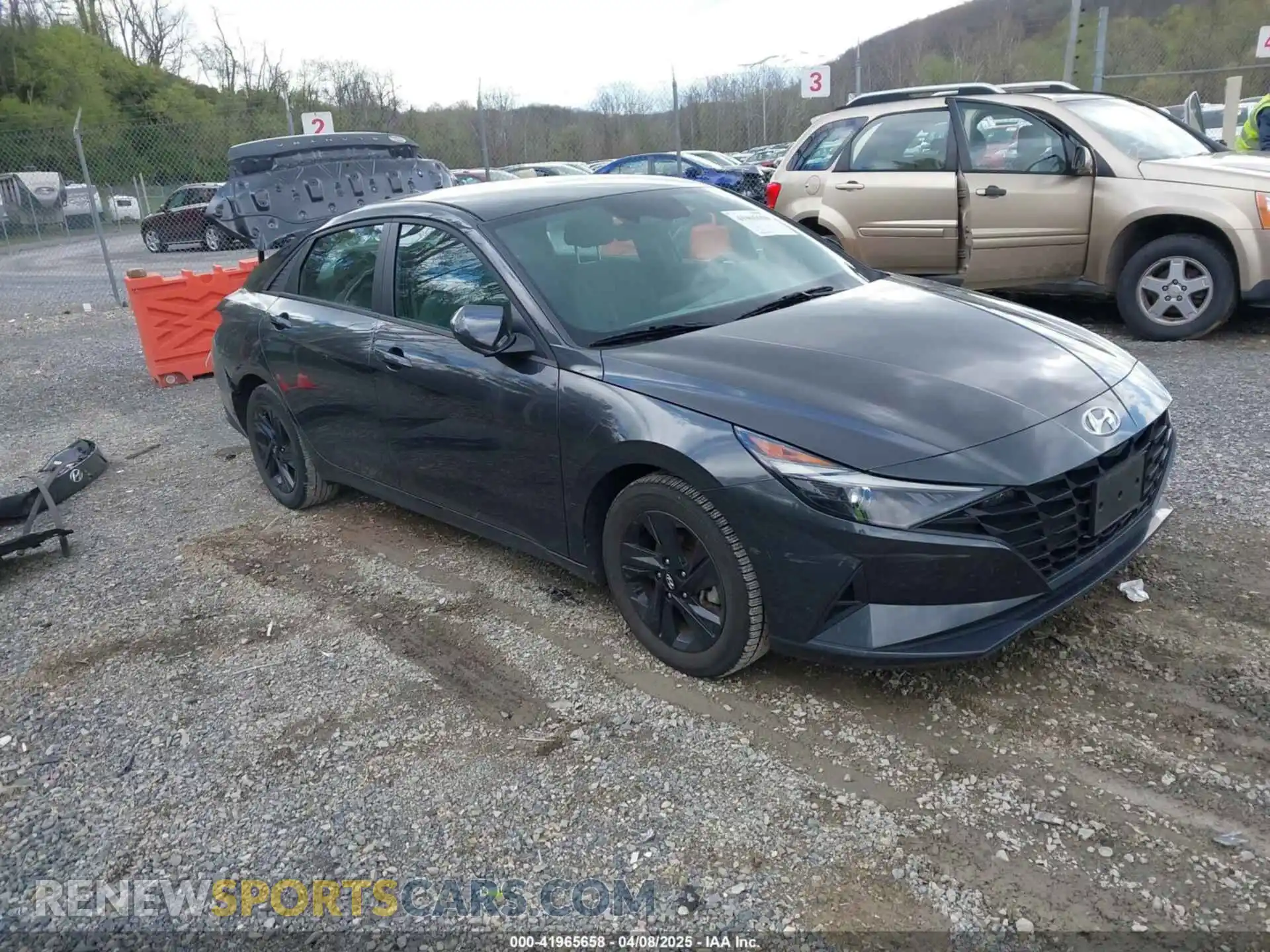 1 Photograph of a damaged car 5NPLM4AG2MH039718 HYUNDAI ELANTRA 2021