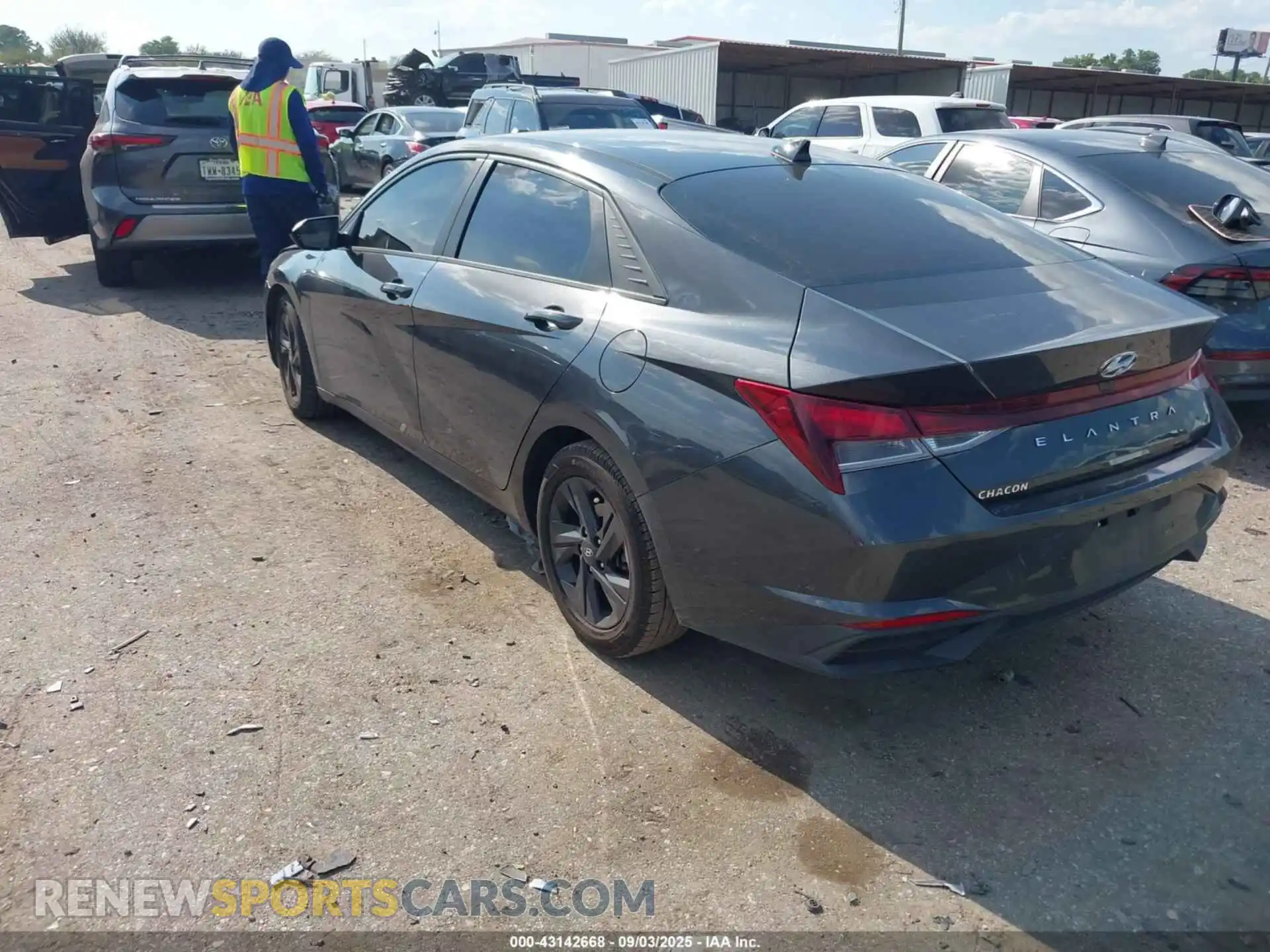 3 Photograph of a damaged car 5NPLM4AG2MH051822 HYUNDAI ELANTRA 2021