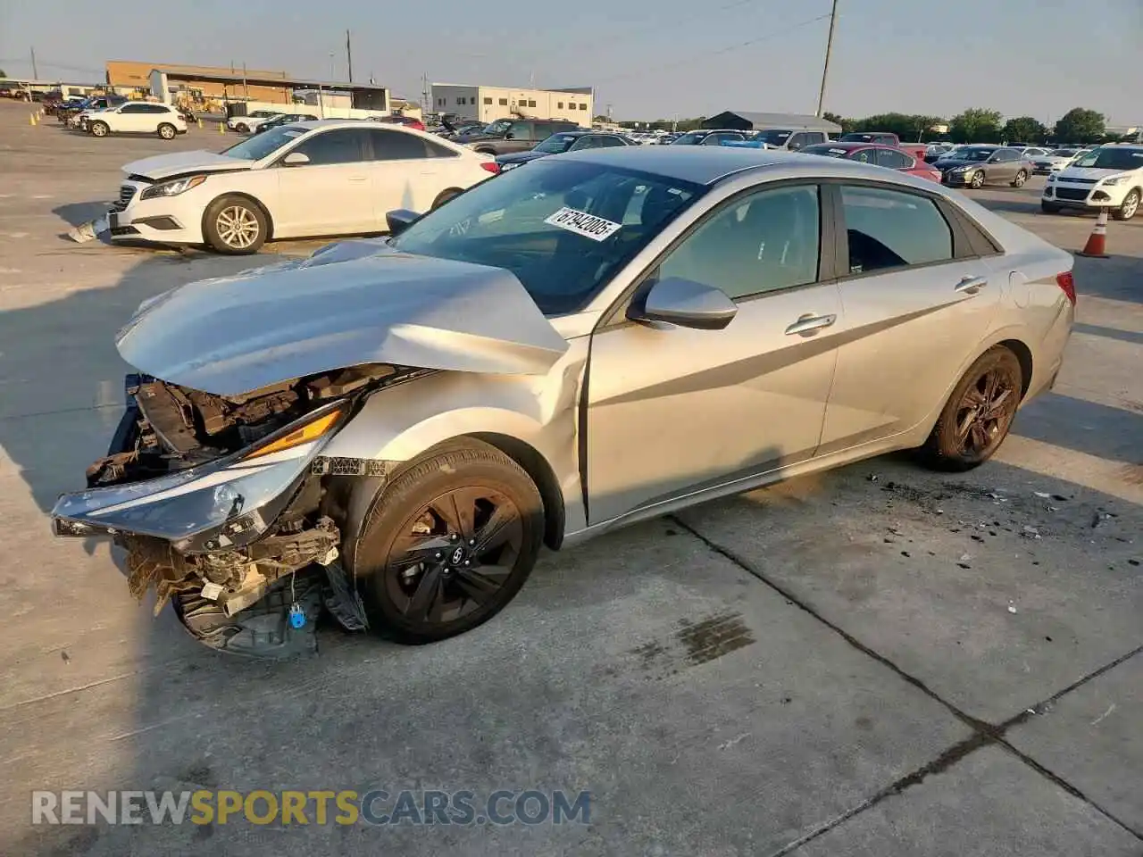 1 Photograph of a damaged car 5NPLM4AG3MH002788 HYUNDAI ELANTRA 2021