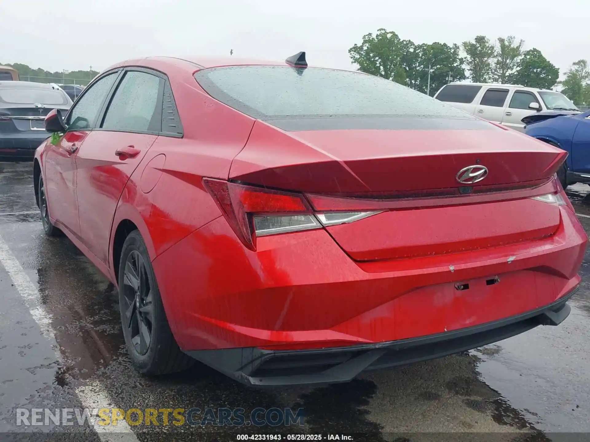 3 Photograph of a damaged car 5NPLM4AG3MH010356 HYUNDAI ELANTRA 2021