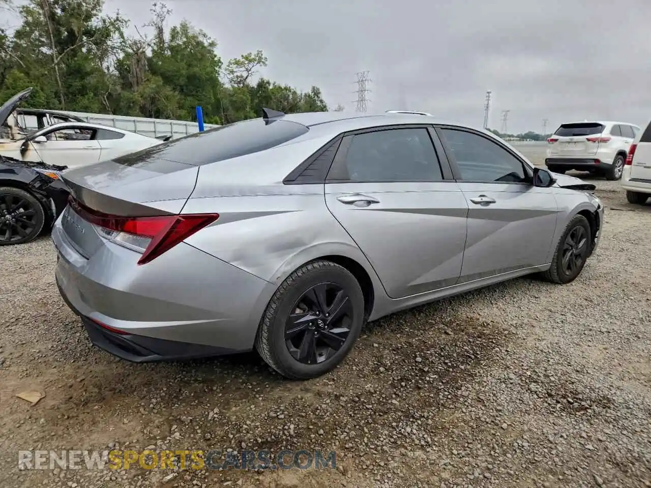 3 Photograph of a damaged car 5NPLM4AG3MH034527 HYUNDAI ELANTRA 2021