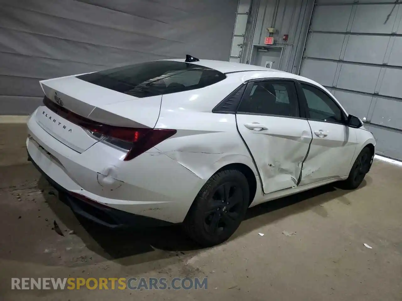 3 Photograph of a damaged car 5NPLM4AG3MH035452 HYUNDAI ELANTRA 2021