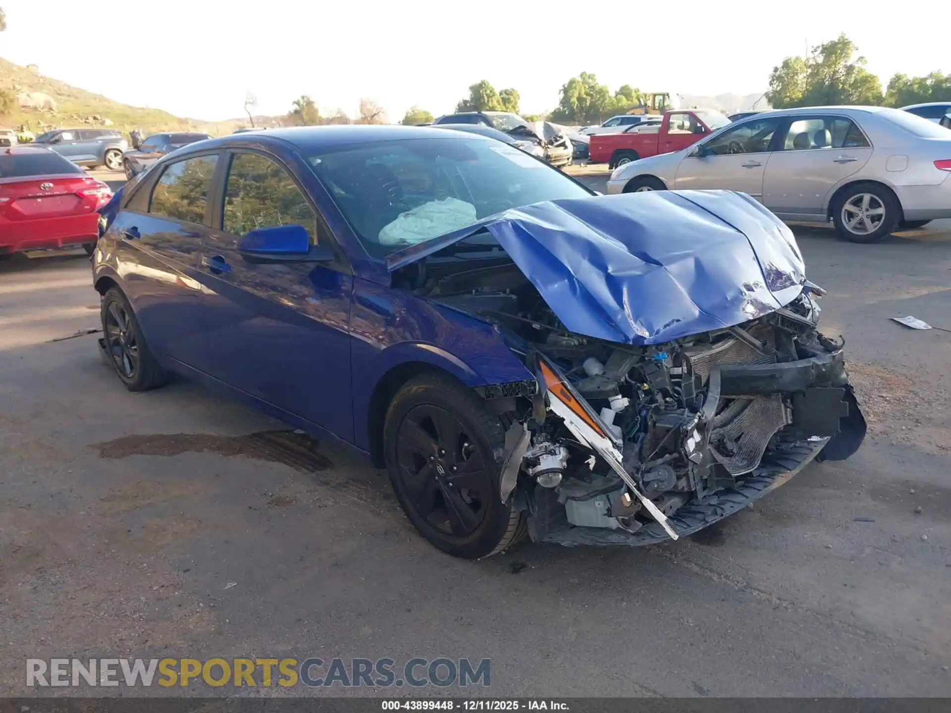 1 Photograph of a damaged car 5NPLM4AG3MH052218 HYUNDAI ELANTRA 2021
