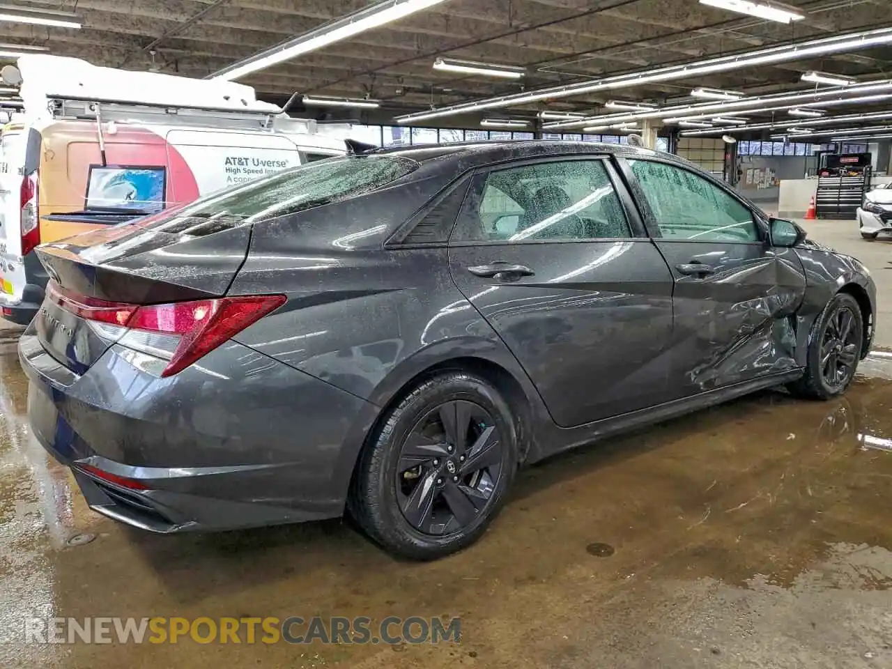 3 Photograph of a damaged car 5NPLM4AG4MH035847 HYUNDAI ELANTRA 2021