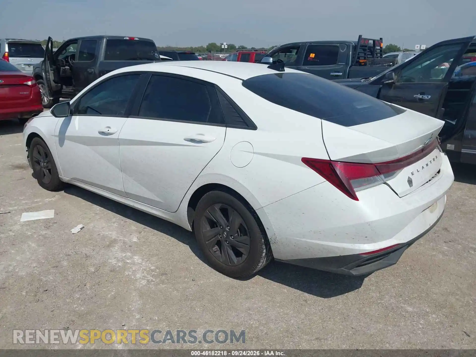 3 Photograph of a damaged car 5NPLM4AG4MH045049 HYUNDAI ELANTRA 2021