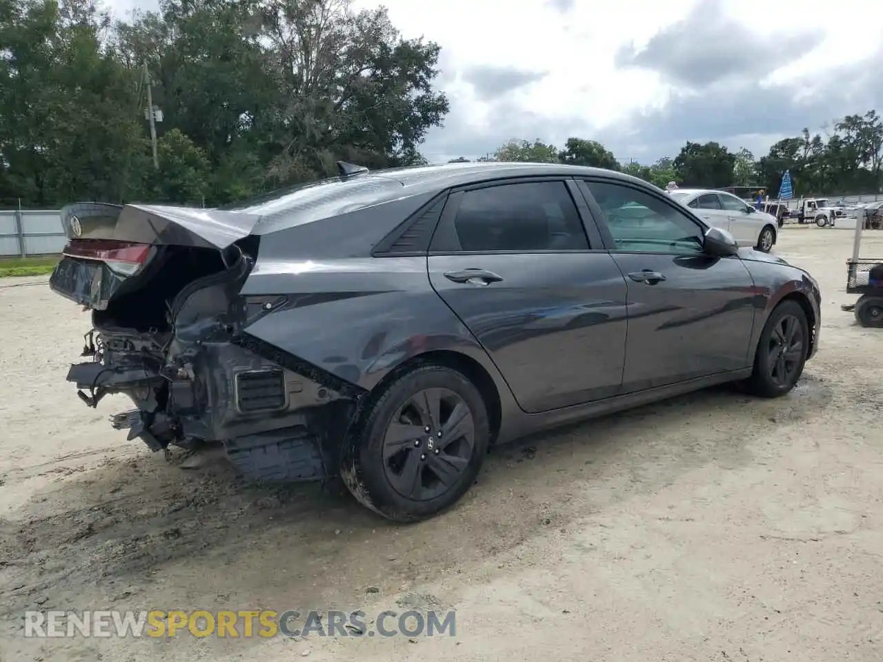 3 Photograph of a damaged car 5NPLM4AG5MH026235 HYUNDAI ELANTRA 2021