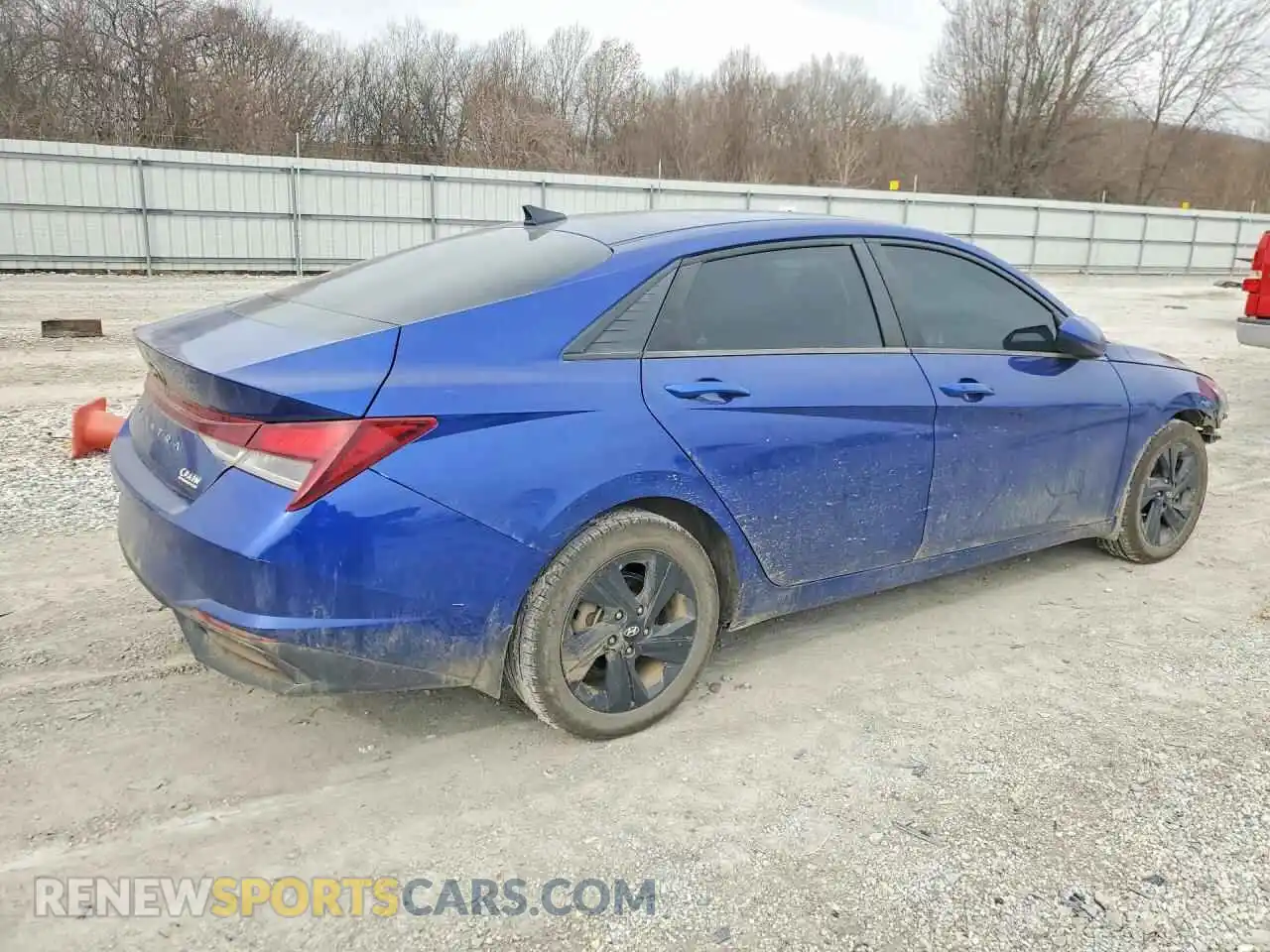 3 Photograph of a damaged car 5NPLM4AG5MH038935 HYUNDAI ELANTRA 2021