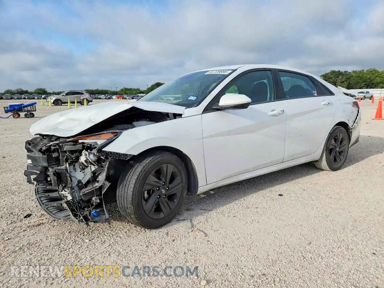 1 Photograph of a damaged car 5NPLM4AG5MH051149 HYUNDAI ELANTRA 2021