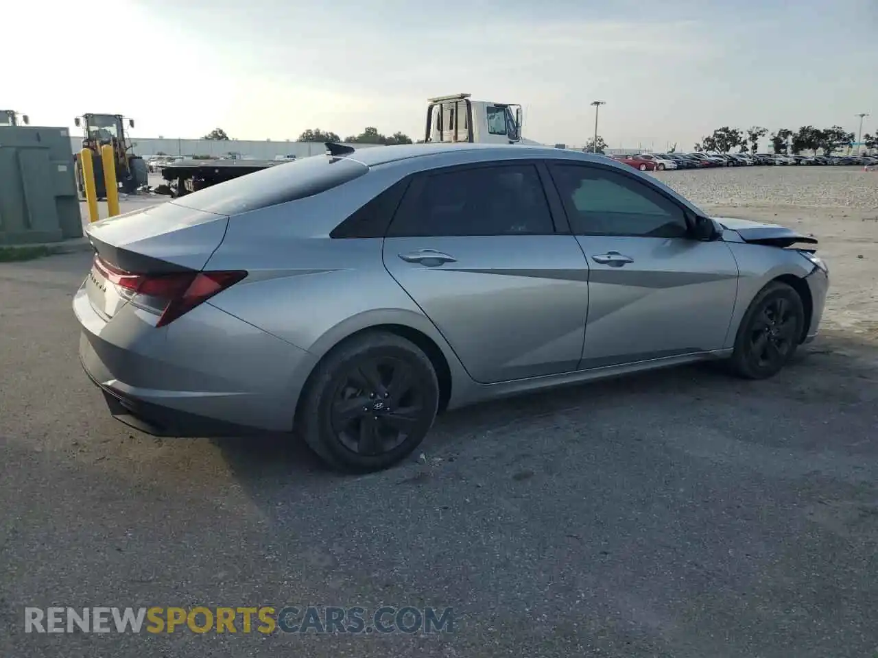 3 Photograph of a damaged car 5NPLM4AG6MH002493 HYUNDAI ELANTRA 2021