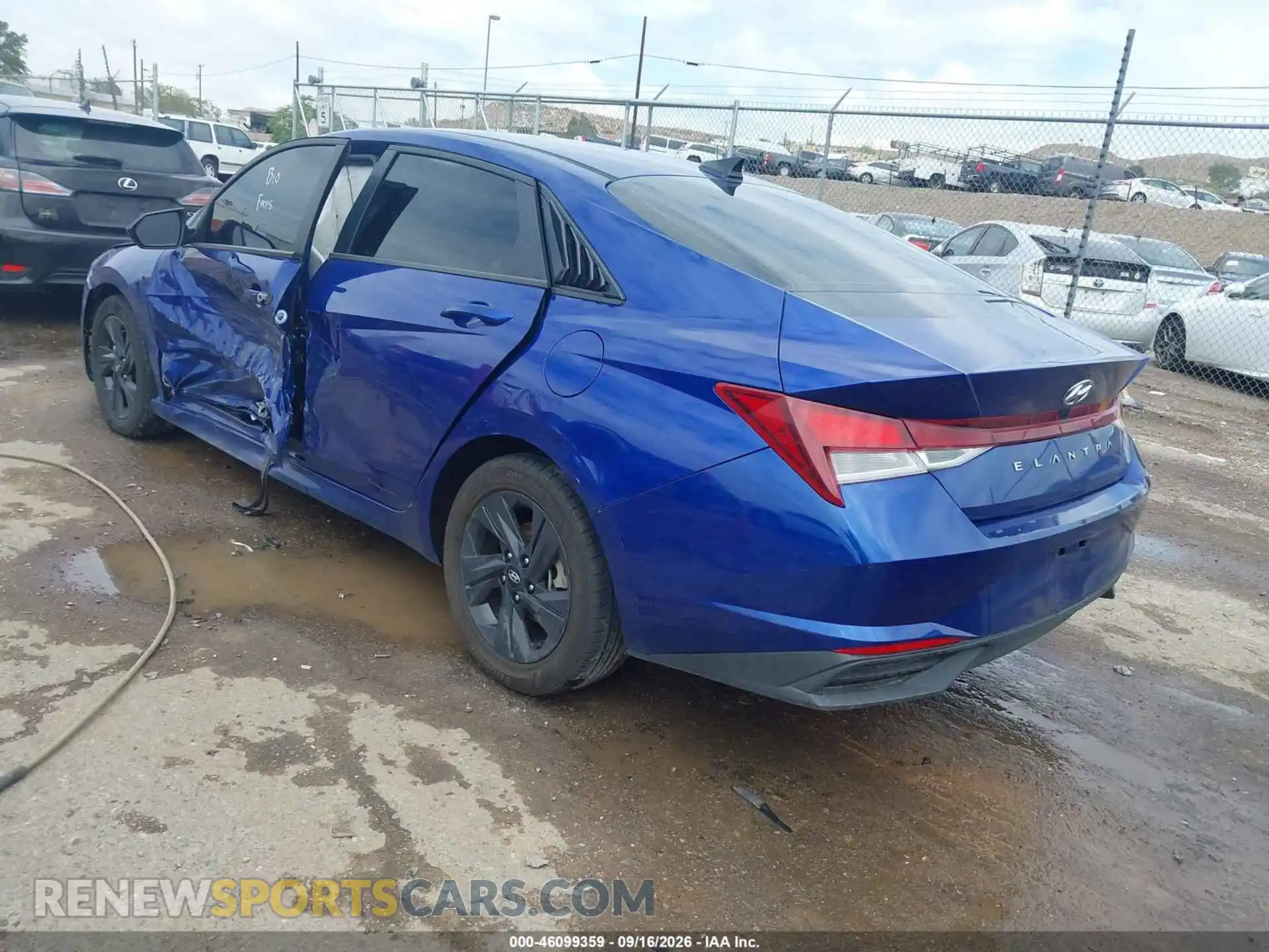 3 Photograph of a damaged car 5NPLM4AG6MH026311 HYUNDAI ELANTRA 2021