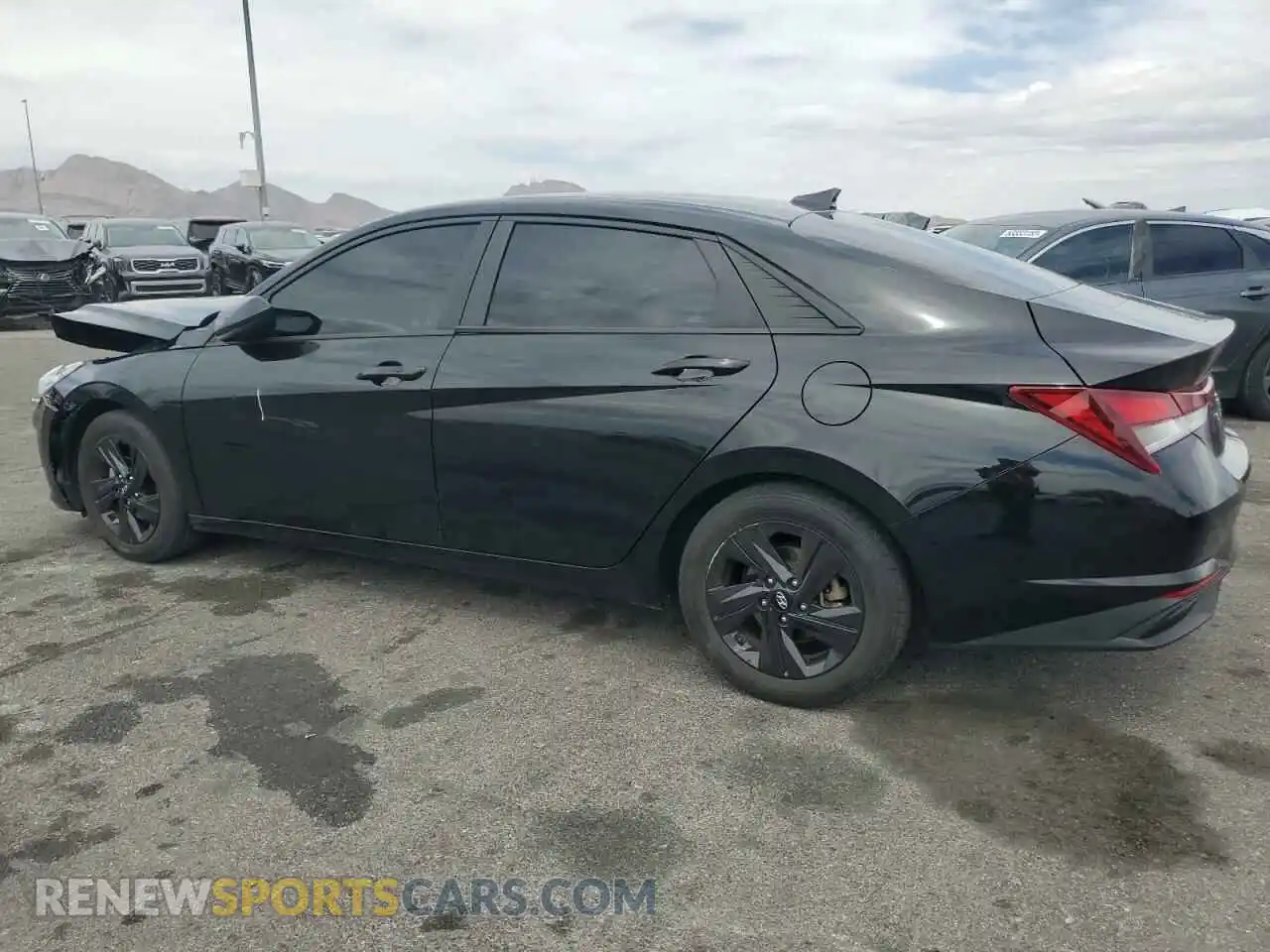 2 Photograph of a damaged car 5NPLM4AG6MH033372 HYUNDAI ELANTRA 2021