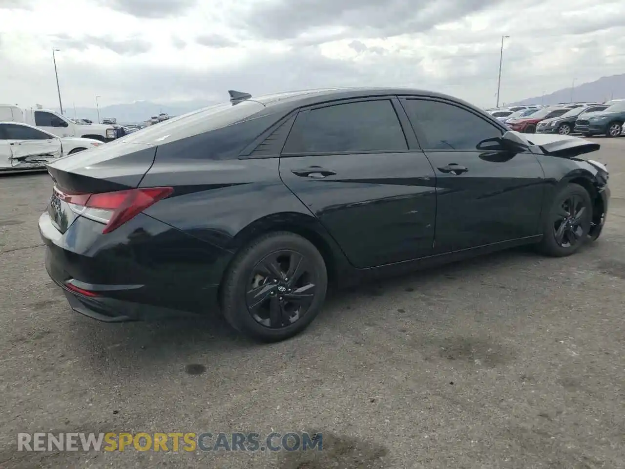 3 Photograph of a damaged car 5NPLM4AG6MH033372 HYUNDAI ELANTRA 2021