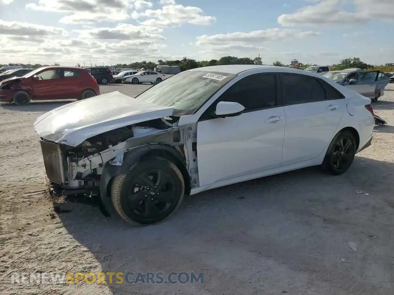 1 Photograph of a damaged car 5NPLM4AG6MH036529 HYUNDAI ELANTRA 2021