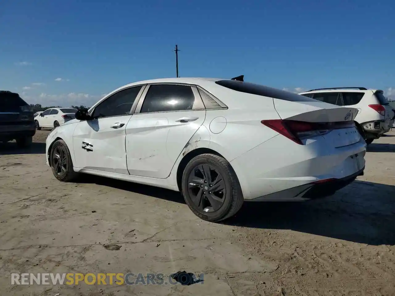 2 Photograph of a damaged car 5NPLM4AG7MH020100 HYUNDAI ELANTRA 2021