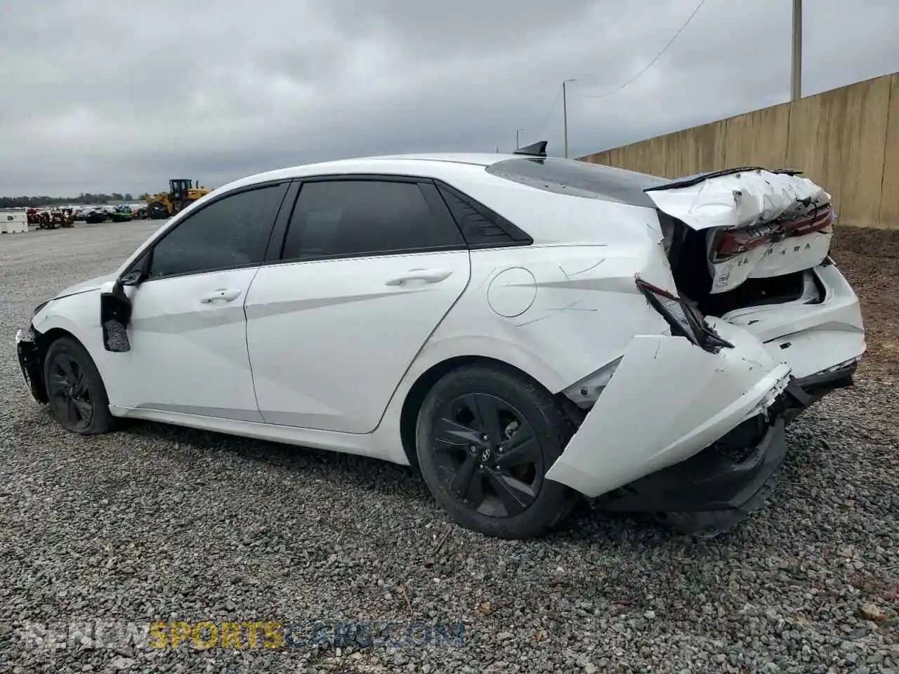 3 Photograph of a damaged car 5NPLM4AG7MH021179 HYUNDAI ELANTRA 2021