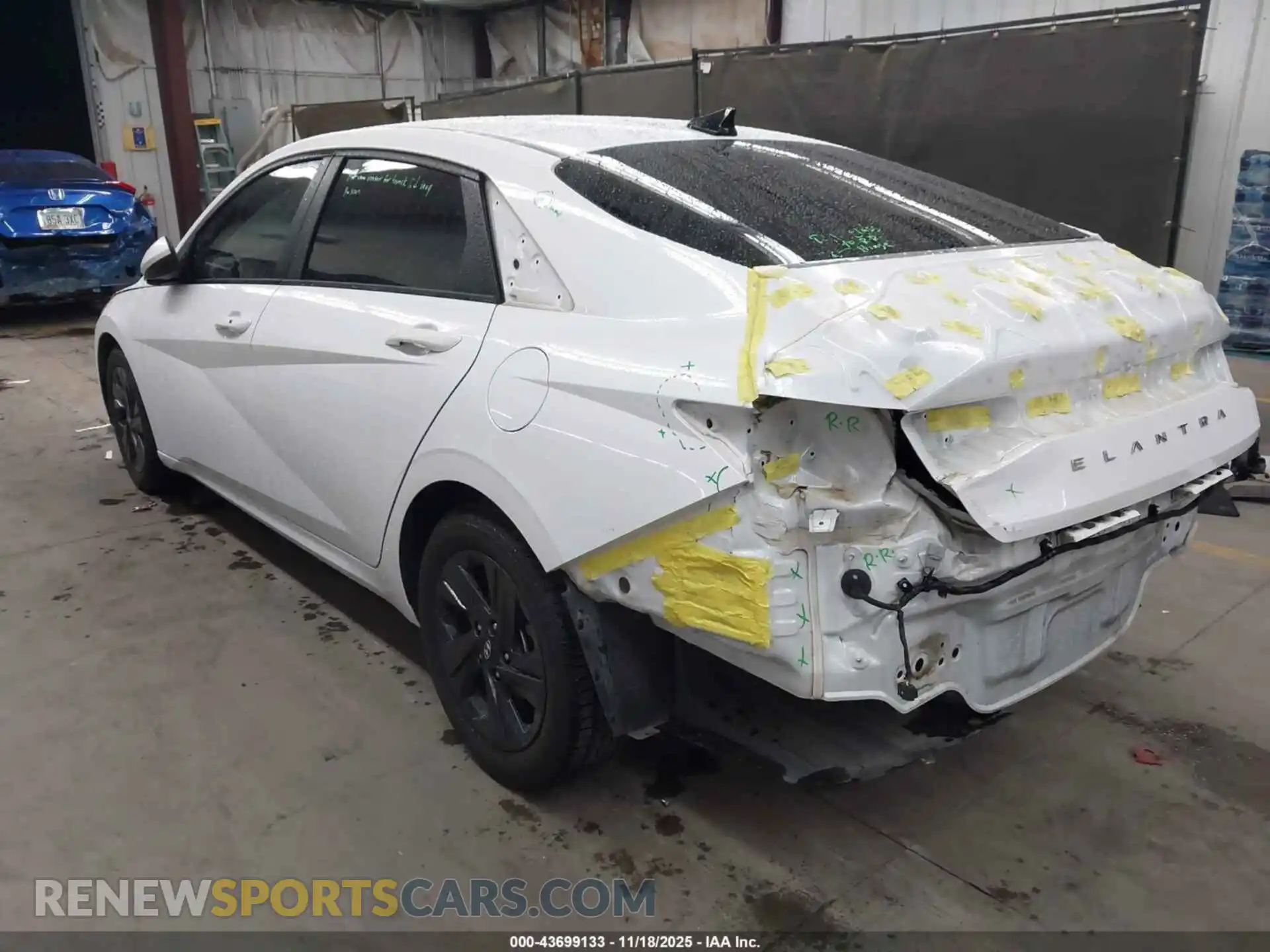 3 Photograph of a damaged car 5NPLM4AG7MH021909 HYUNDAI ELANTRA 2021