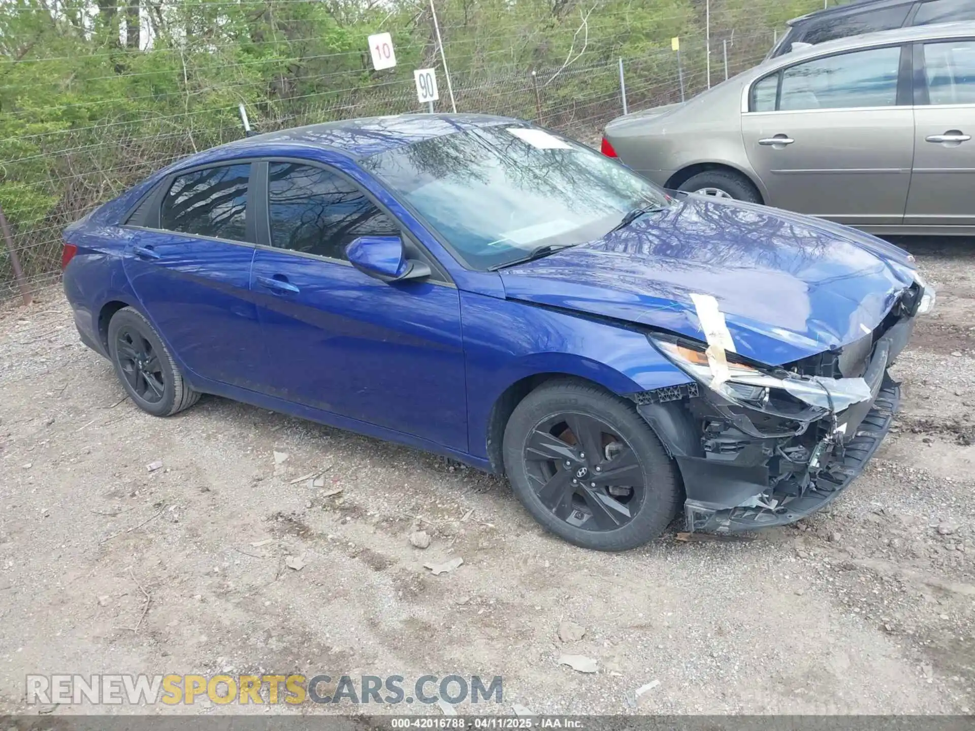 1 Photograph of a damaged car 5NPLM4AG7MH045336 HYUNDAI ELANTRA 2021