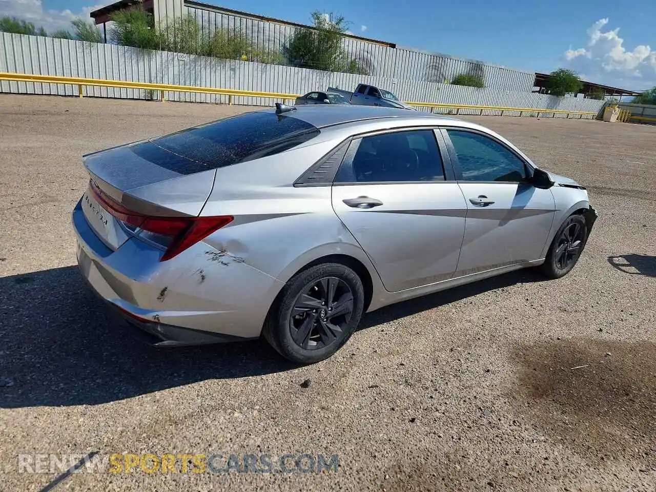 3 Photograph of a damaged car 5NPLM4AG7MH048303 HYUNDAI ELANTRA 2021