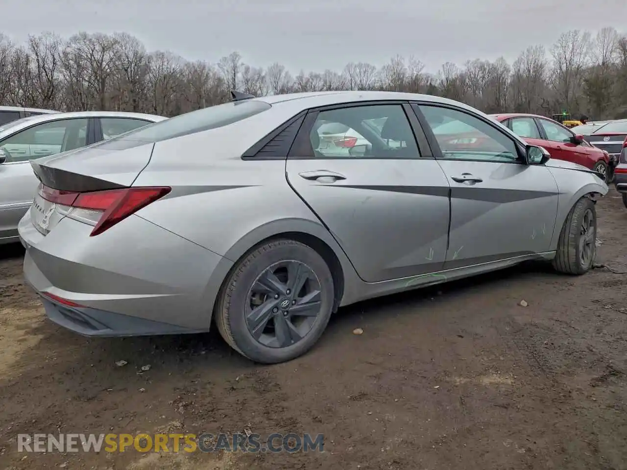 3 Photograph of a damaged car 5NPLM4AG8MH001426 HYUNDAI ELANTRA 2021