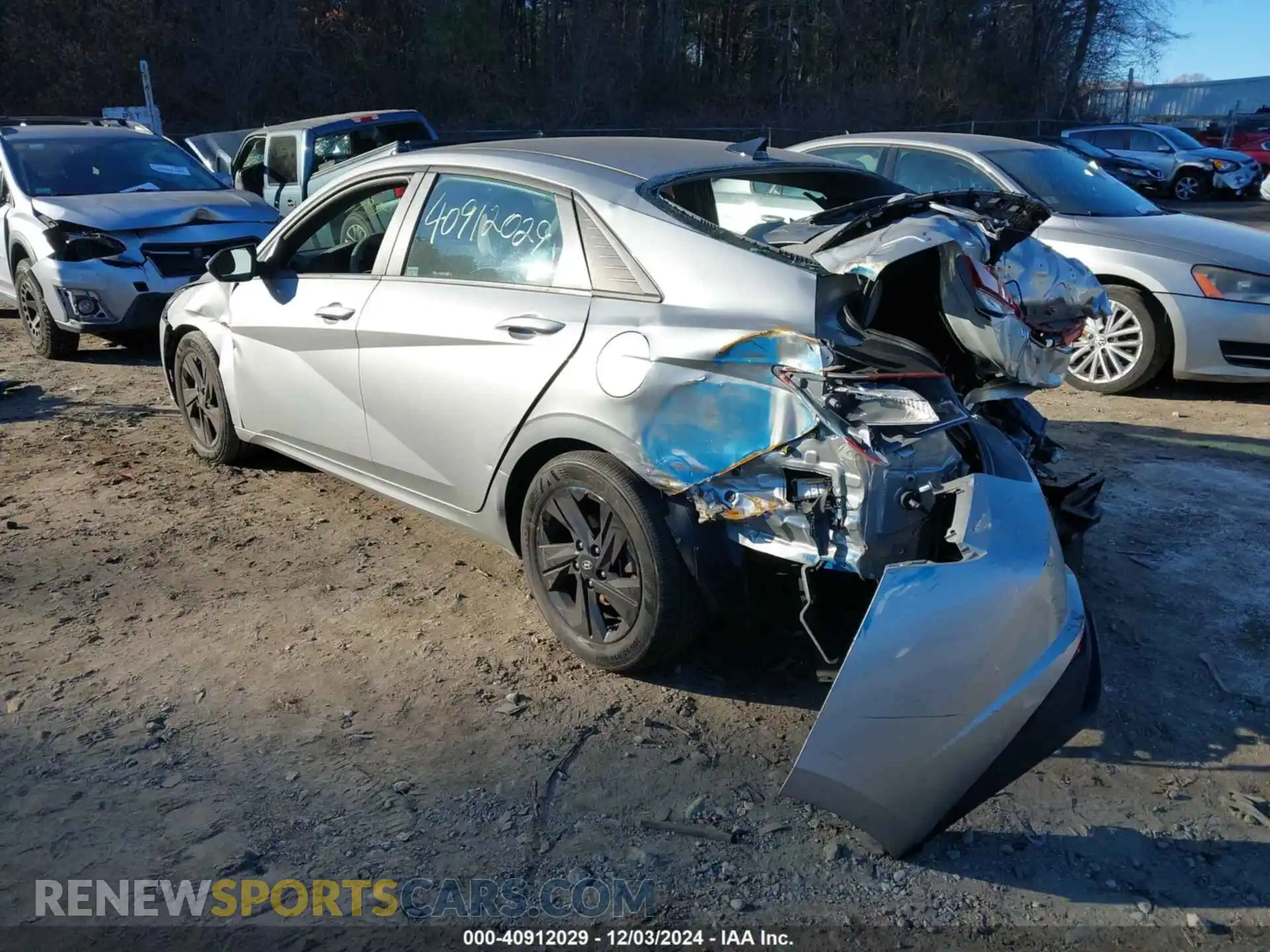 3 Photograph of a damaged car 5NPLM4AG8MH018629 HYUNDAI ELANTRA 2021