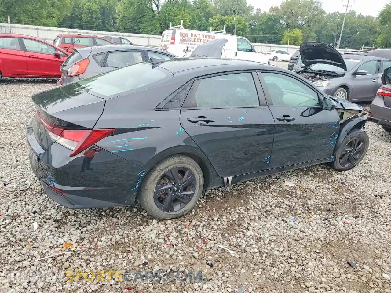 3 Photograph of a damaged car 5NPLM4AG8MH028898 HYUNDAI ELANTRA 2021