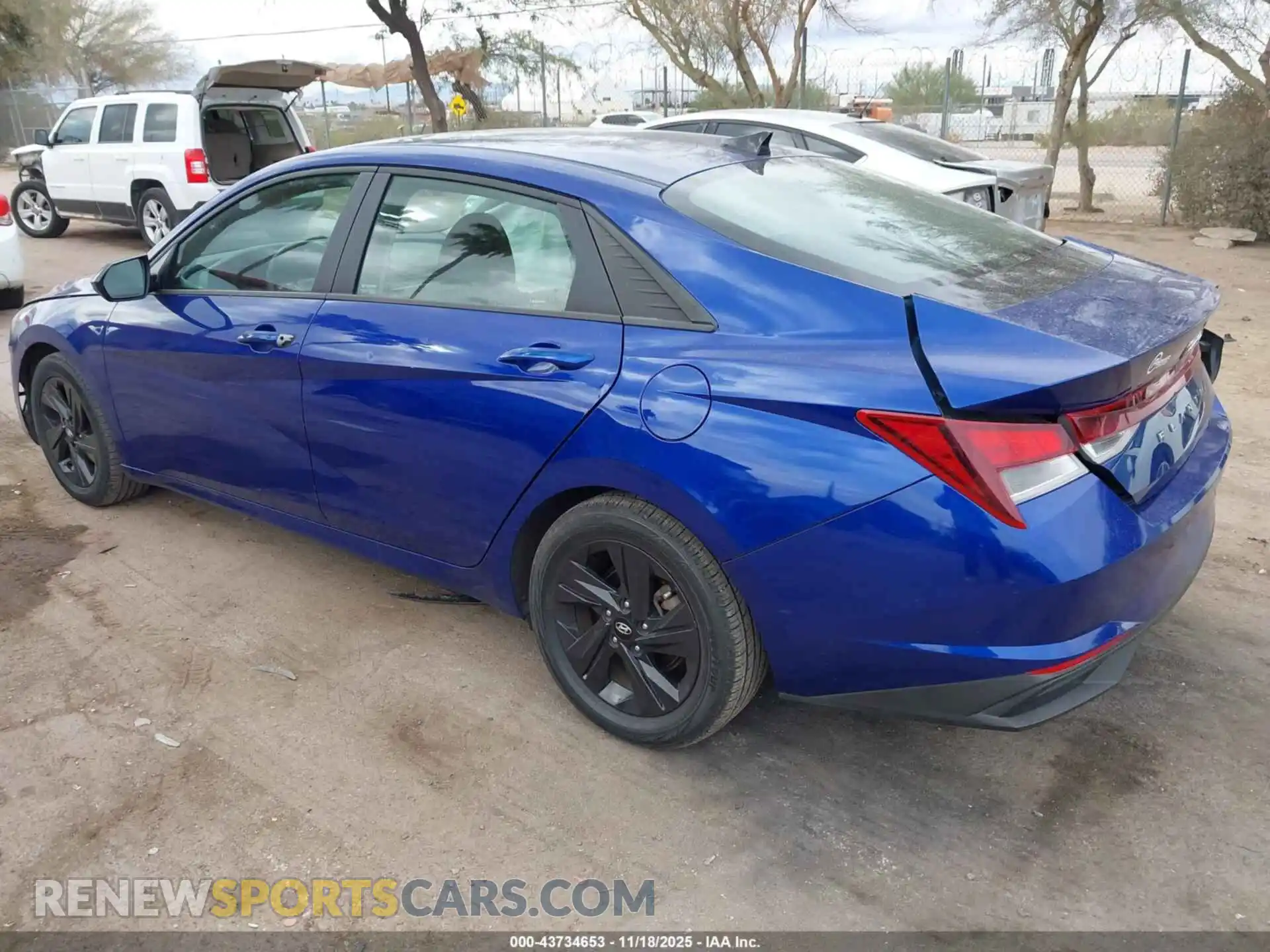 3 Photograph of a damaged car 5NPLM4AG8MH030084 HYUNDAI ELANTRA 2021