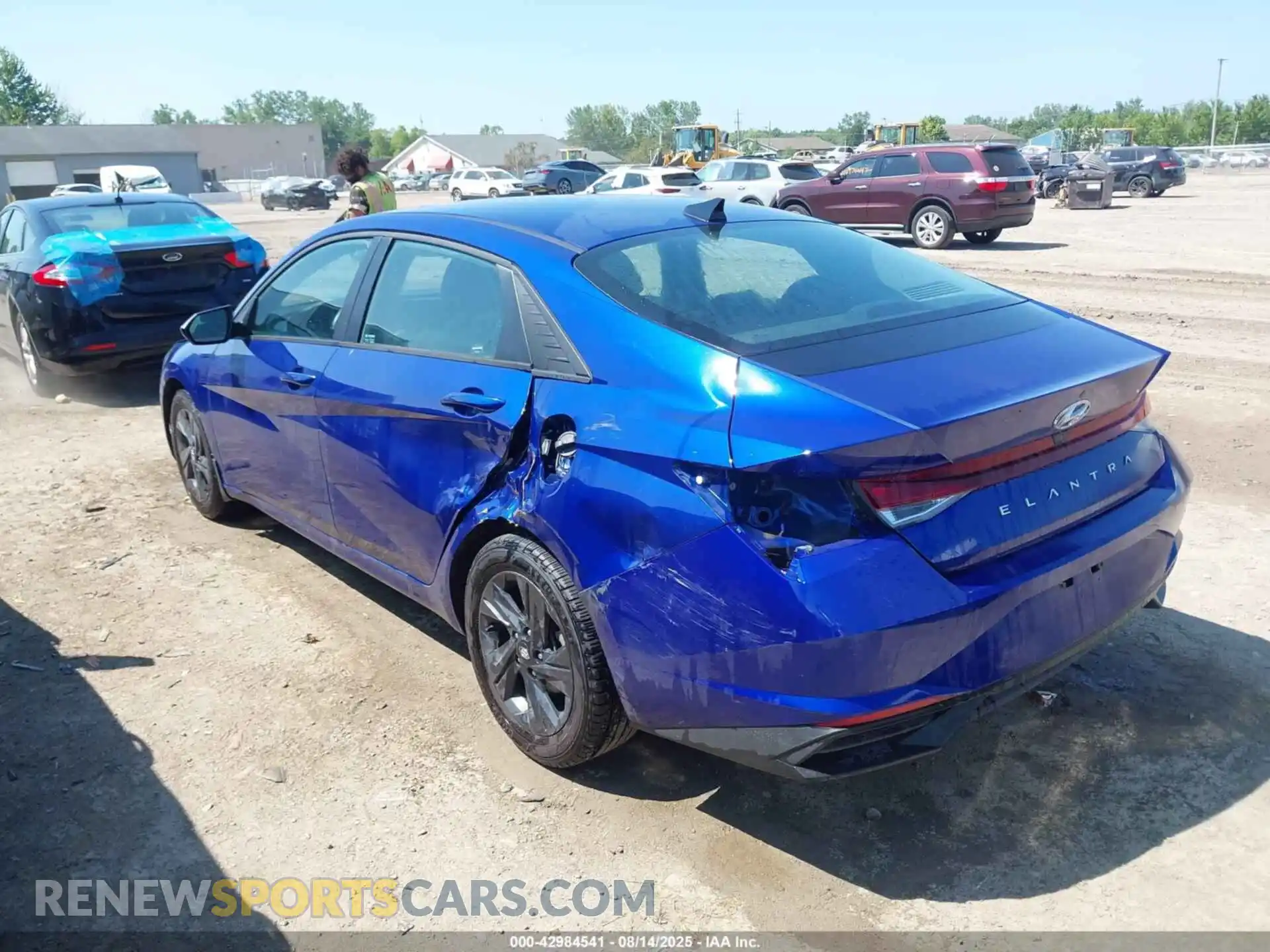 3 Photograph of a damaged car 5NPLM4AG9MH025038 HYUNDAI ELANTRA 2021