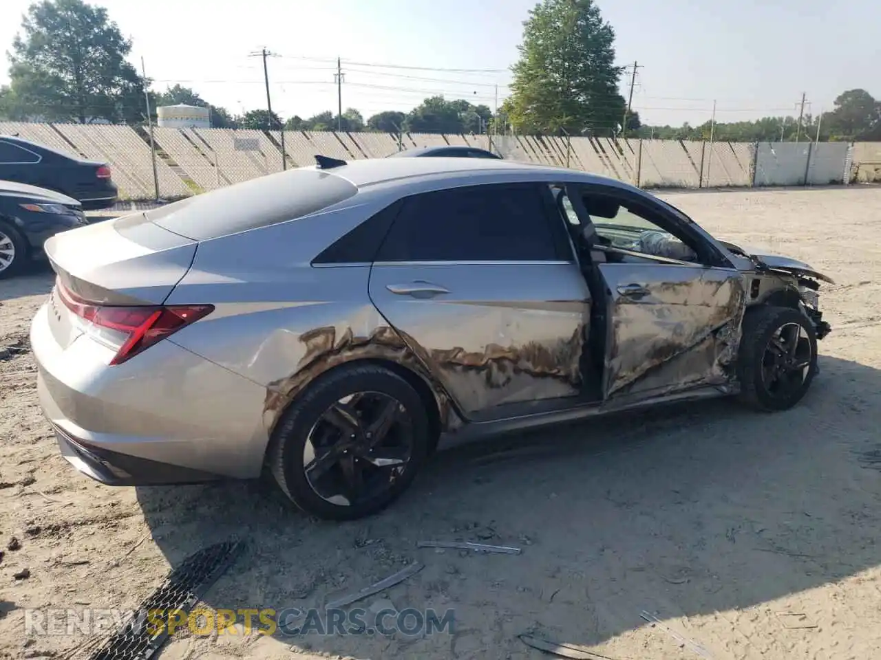 3 Photograph of a damaged car 5NPLN4AG8MH025660 HYUNDAI ELANTRA 2021