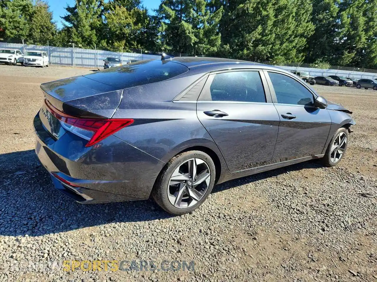3 Photograph of a damaged car 5NPLP4AG0MH017353 HYUNDAI ELANTRA 2021