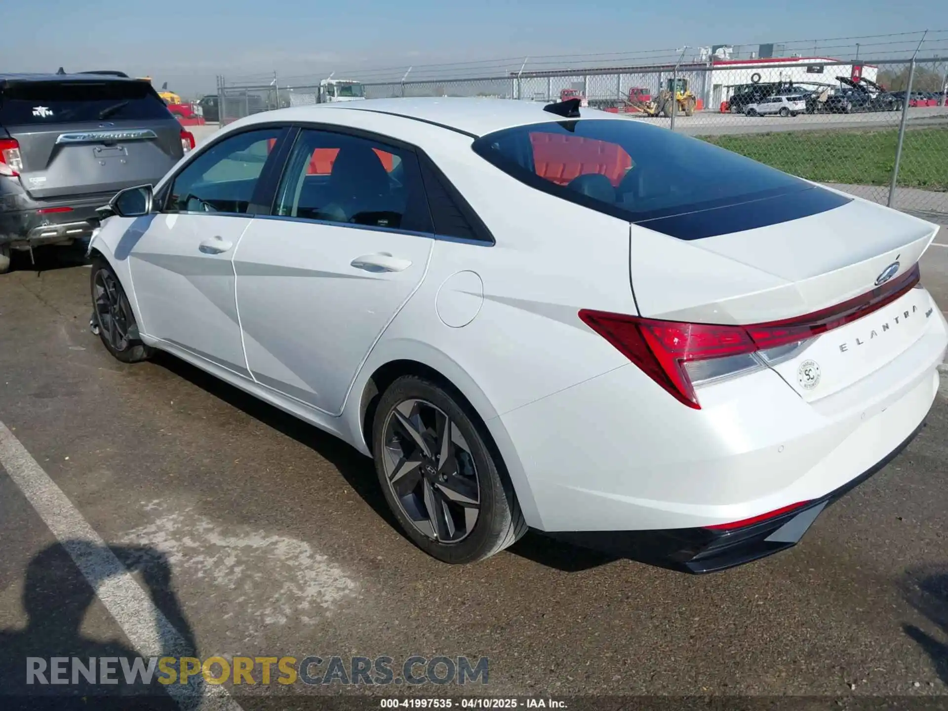 3 Photograph of a damaged car 5NPLP4AG0MH020950 HYUNDAI ELANTRA 2021