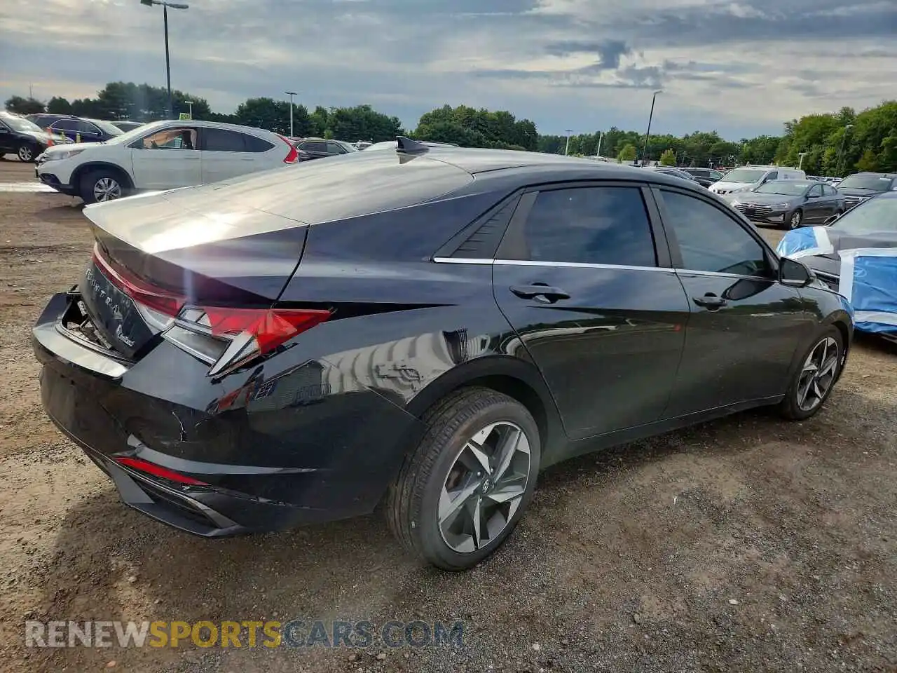 3 Photograph of a damaged car 5NPLP4AG1MH028748 HYUNDAI ELANTRA 2021