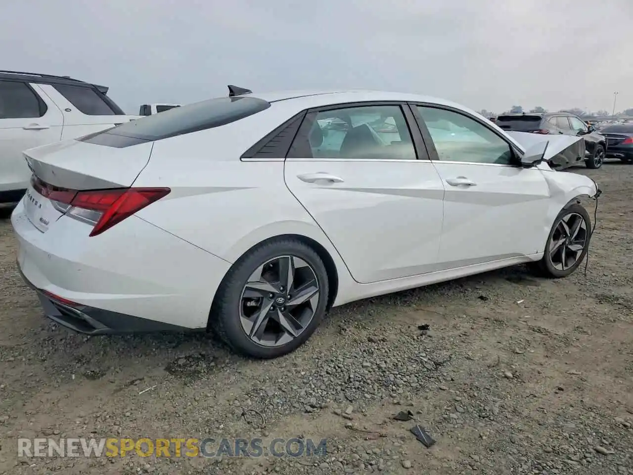 3 Photograph of a damaged car 5NPLP4AG3MH000160 HYUNDAI ELANTRA 2021