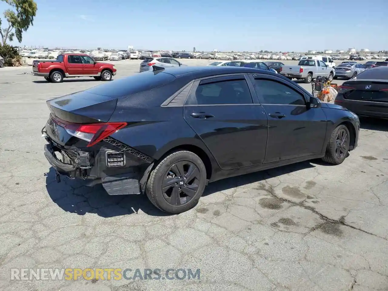 3 Photograph of a damaged car 5NPLS4AG0MH031056 HYUNDAI ELANTRA 2021