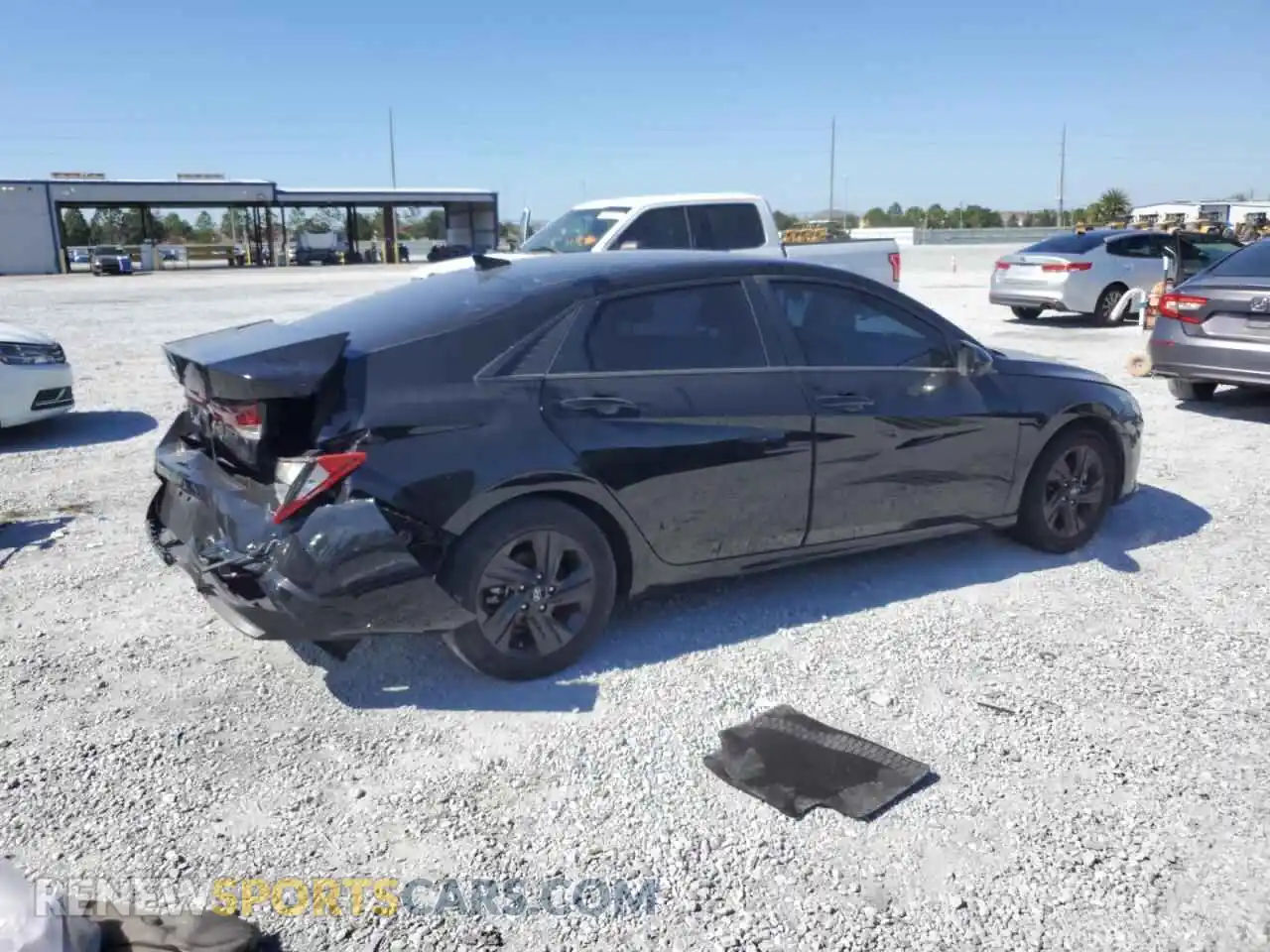 3 Photograph of a damaged car 5NPLS4AG0MH052036 HYUNDAI ELANTRA 2021