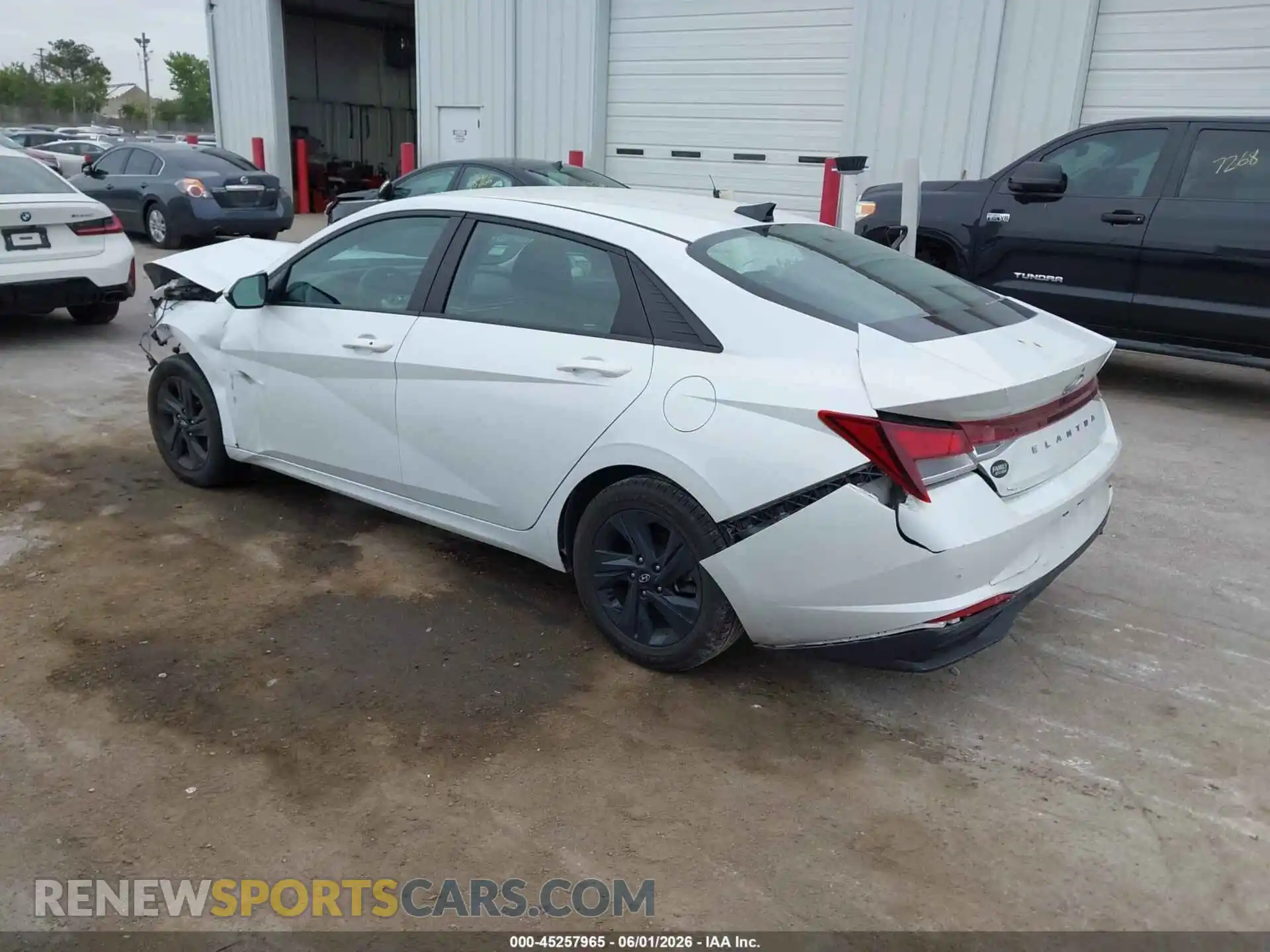 3 Photograph of a damaged car 5NPLS4AG1MH000575 HYUNDAI ELANTRA 2021