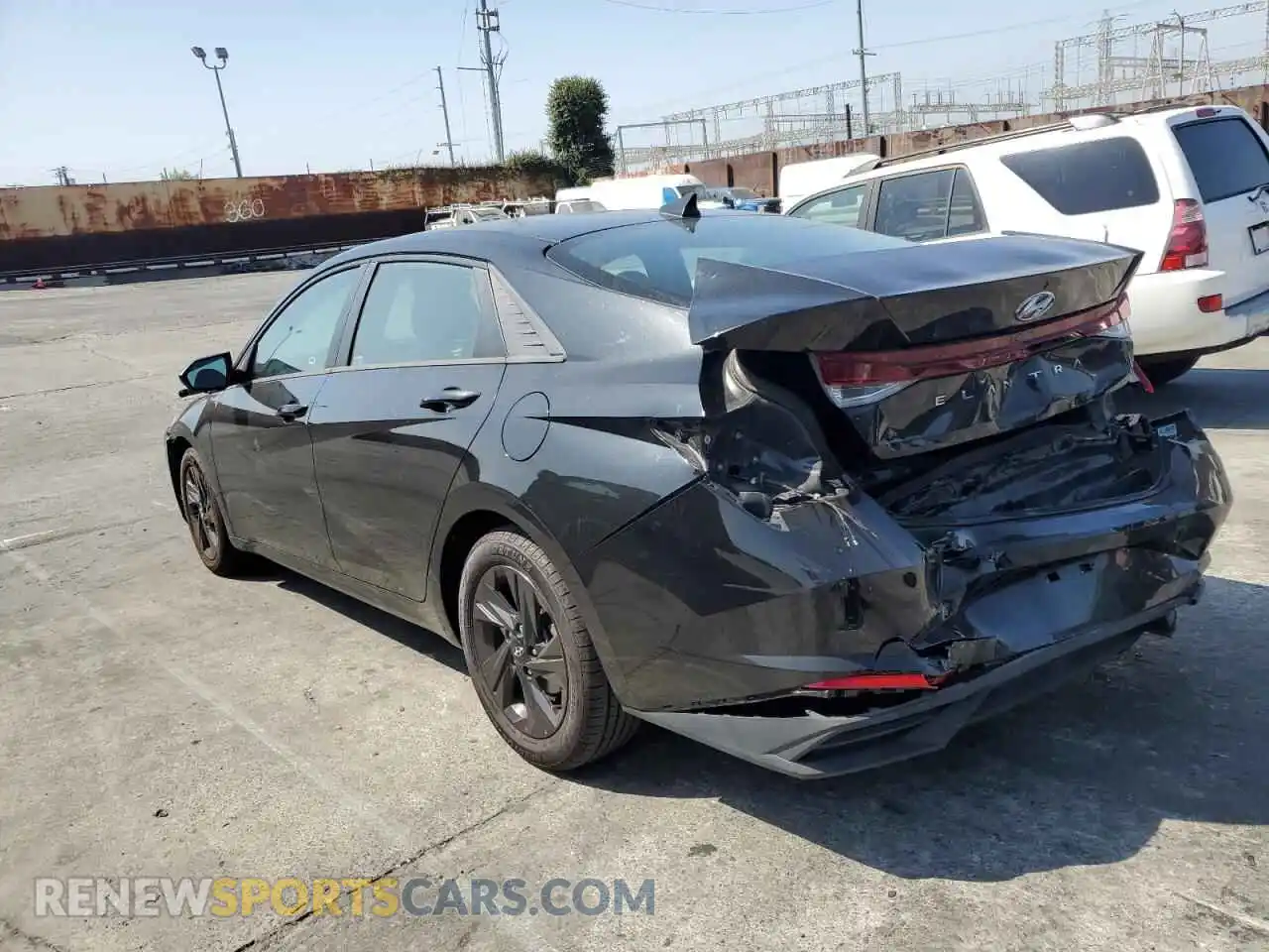 2 Photograph of a damaged car 5NPLS4AG1MH031986 HYUNDAI ELANTRA 2021