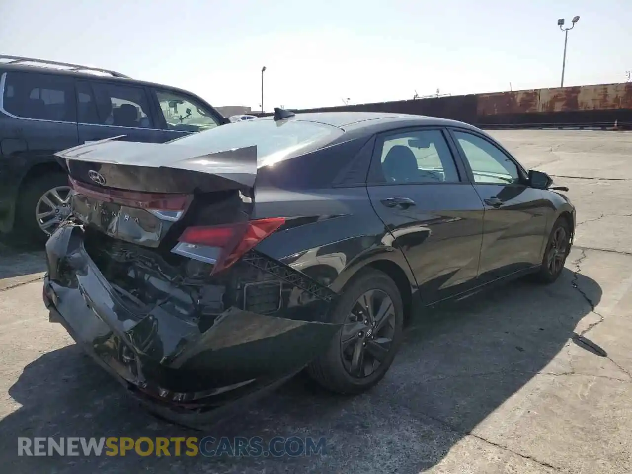3 Photograph of a damaged car 5NPLS4AG1MH031986 HYUNDAI ELANTRA 2021